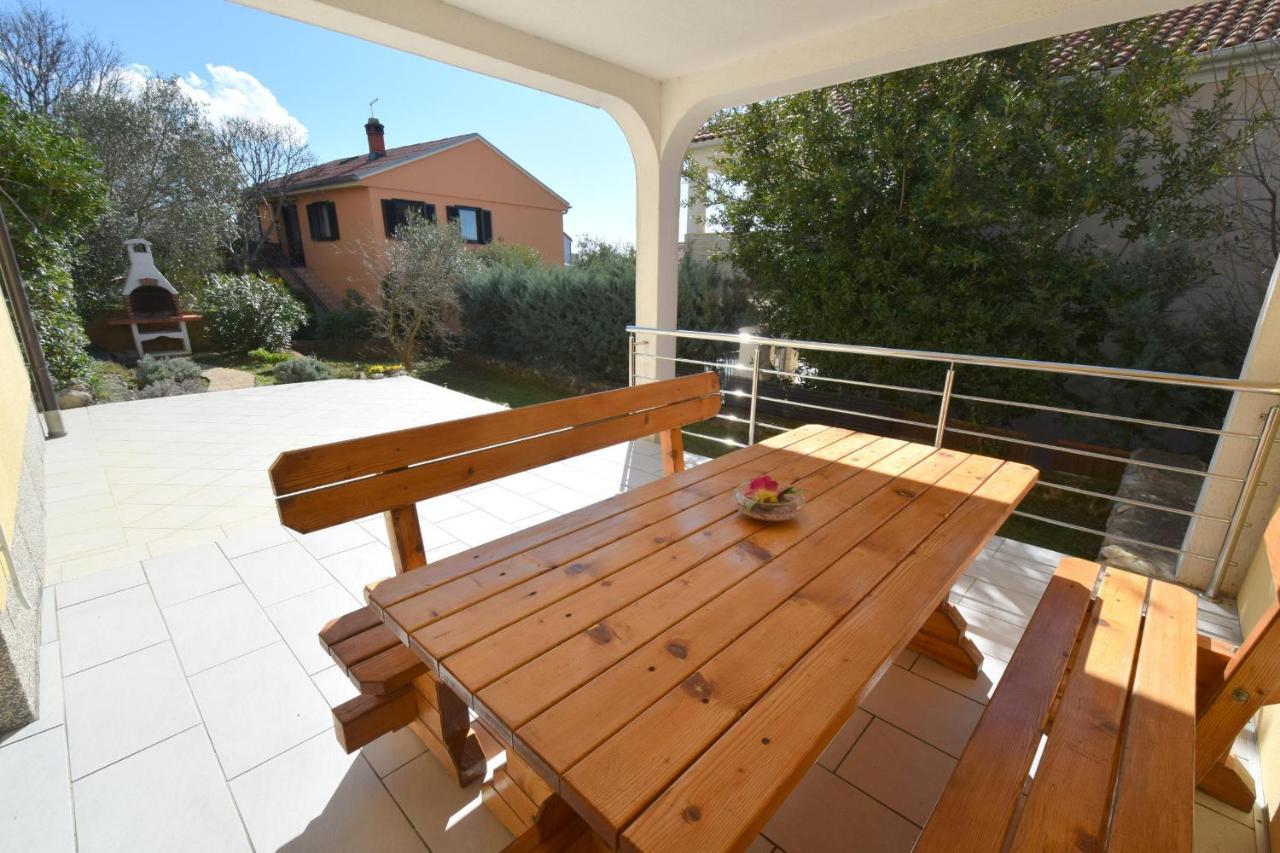 Apartments Buturajac Krk Town Luaran gambar